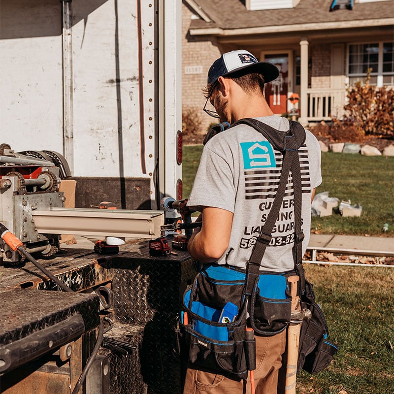 Custom Seamless Gutter Measuring, Cutting and Fabricating
